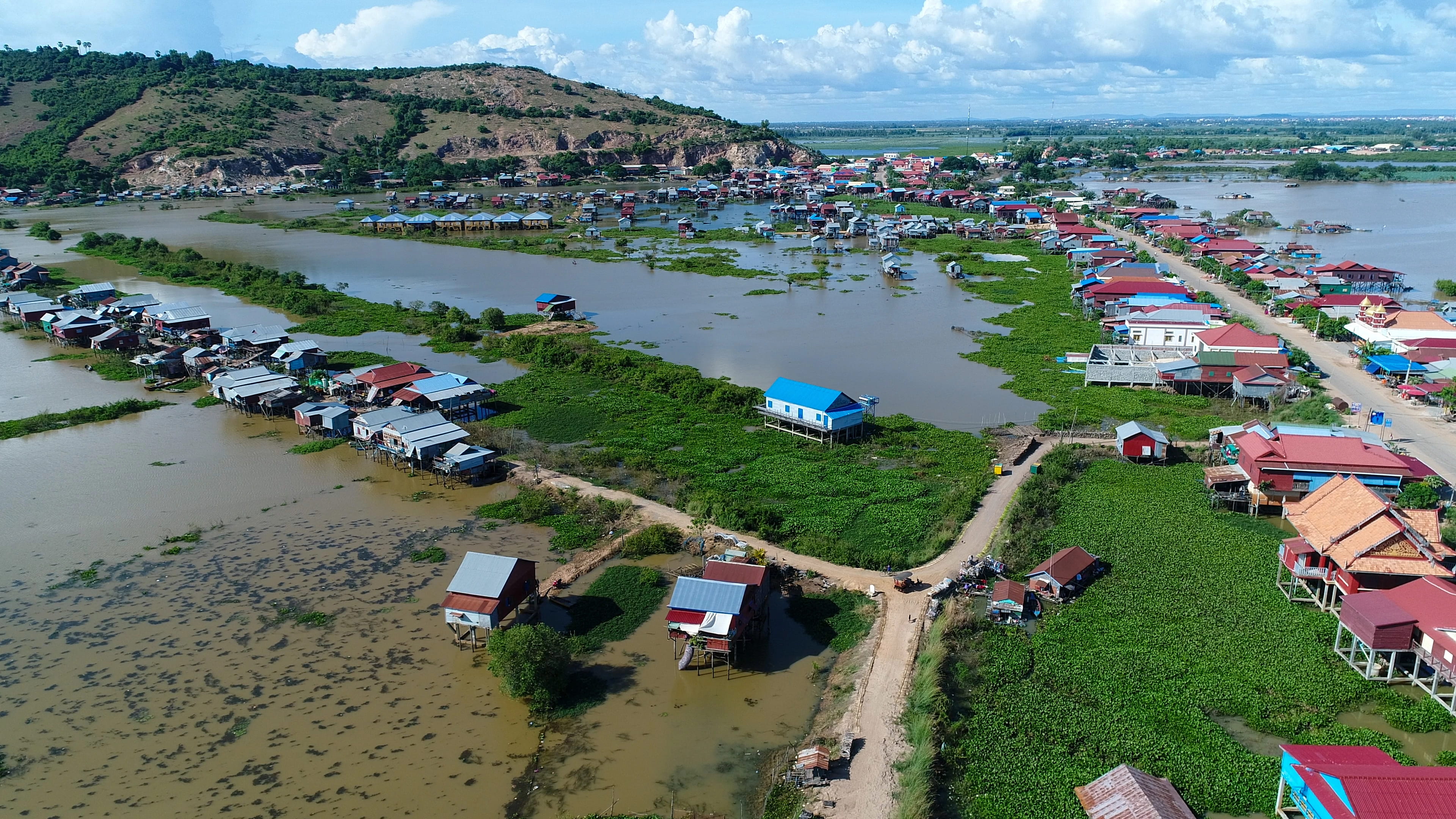 Kambodża wycieczka - jezioro Tonle Sap widok z góry.jpg